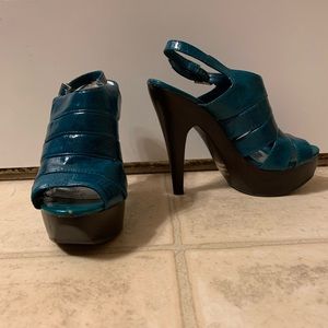 Blue Heels🛍